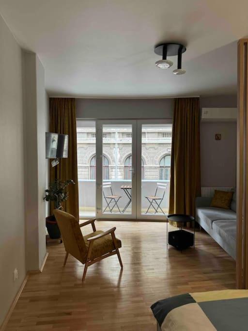 Double Studio Near University Square - 2 Balconies Bukarest Exterior foto